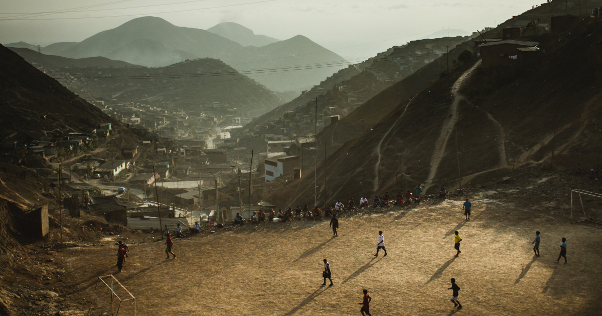 Lima Slum article image.